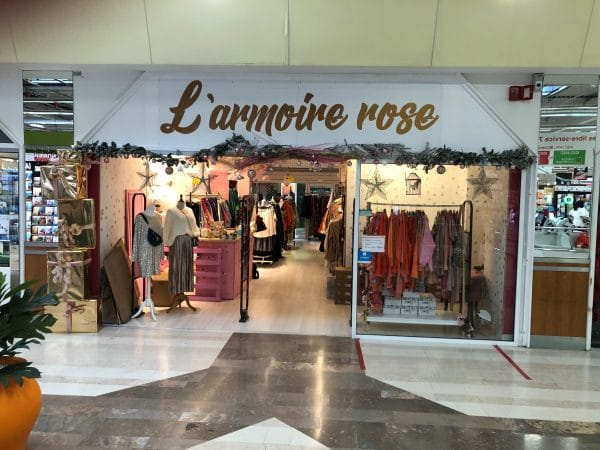 L ARMOIRE ROSE